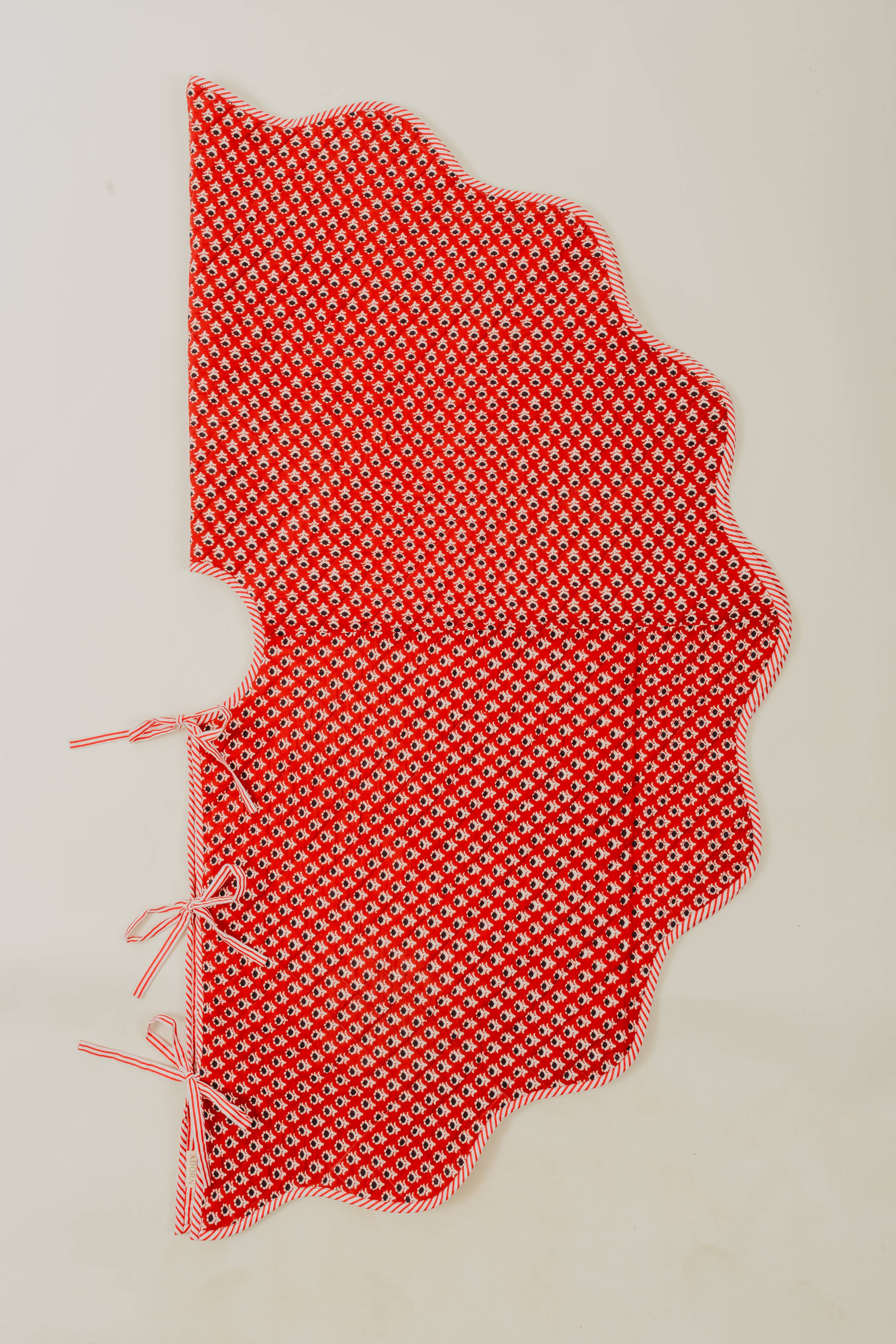 Vintage Noel Tree Skirt - Handmade