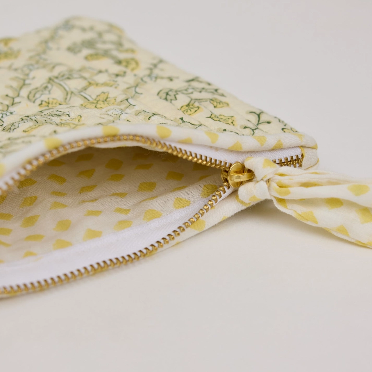 Organic Cotton Zipped Pouch - Floral Buttercream