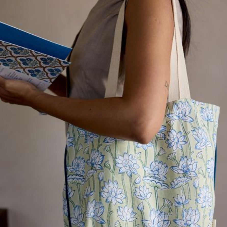 OrganicToteBagLotus.png