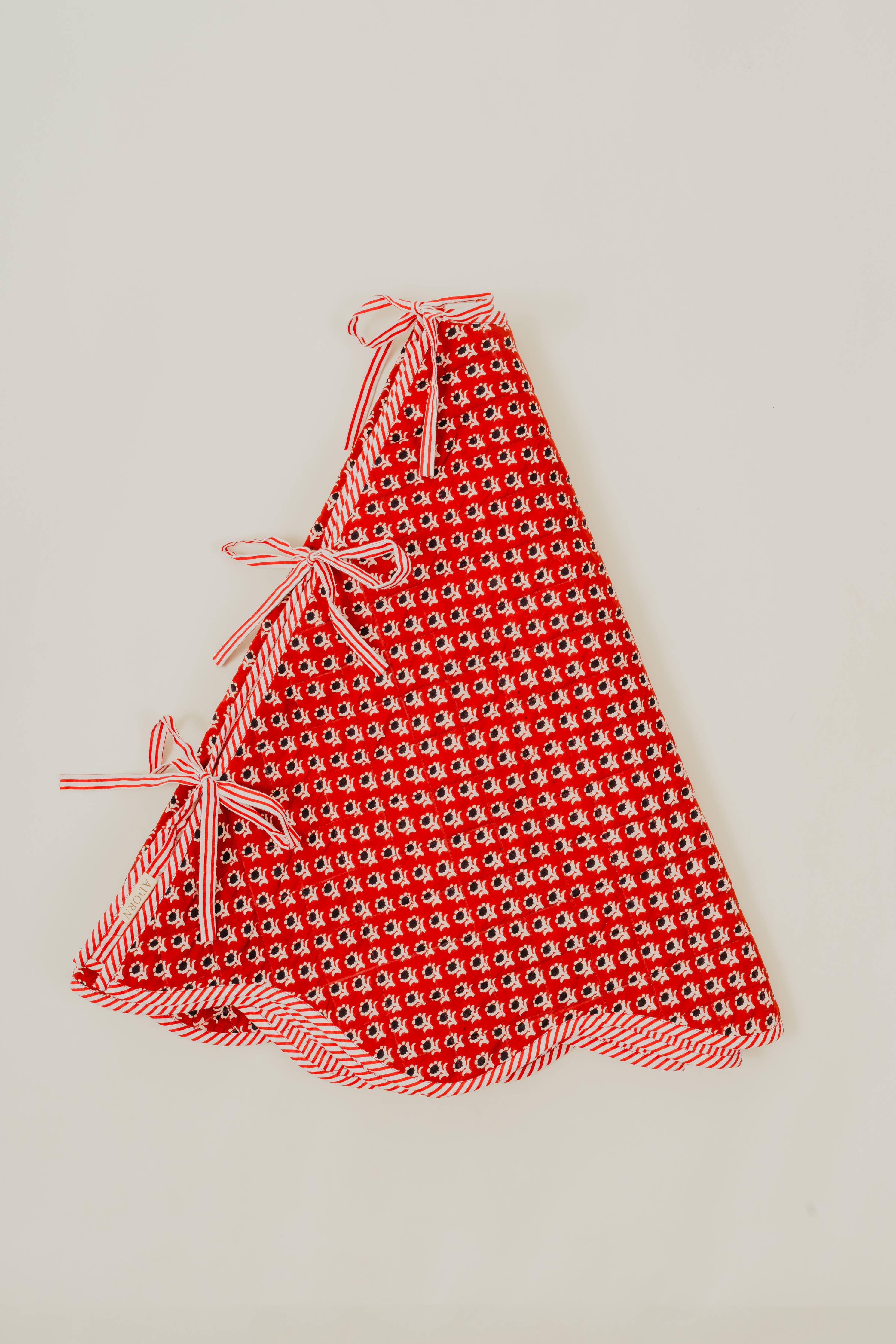 Vintage Noel Tree Skirt - Handmade