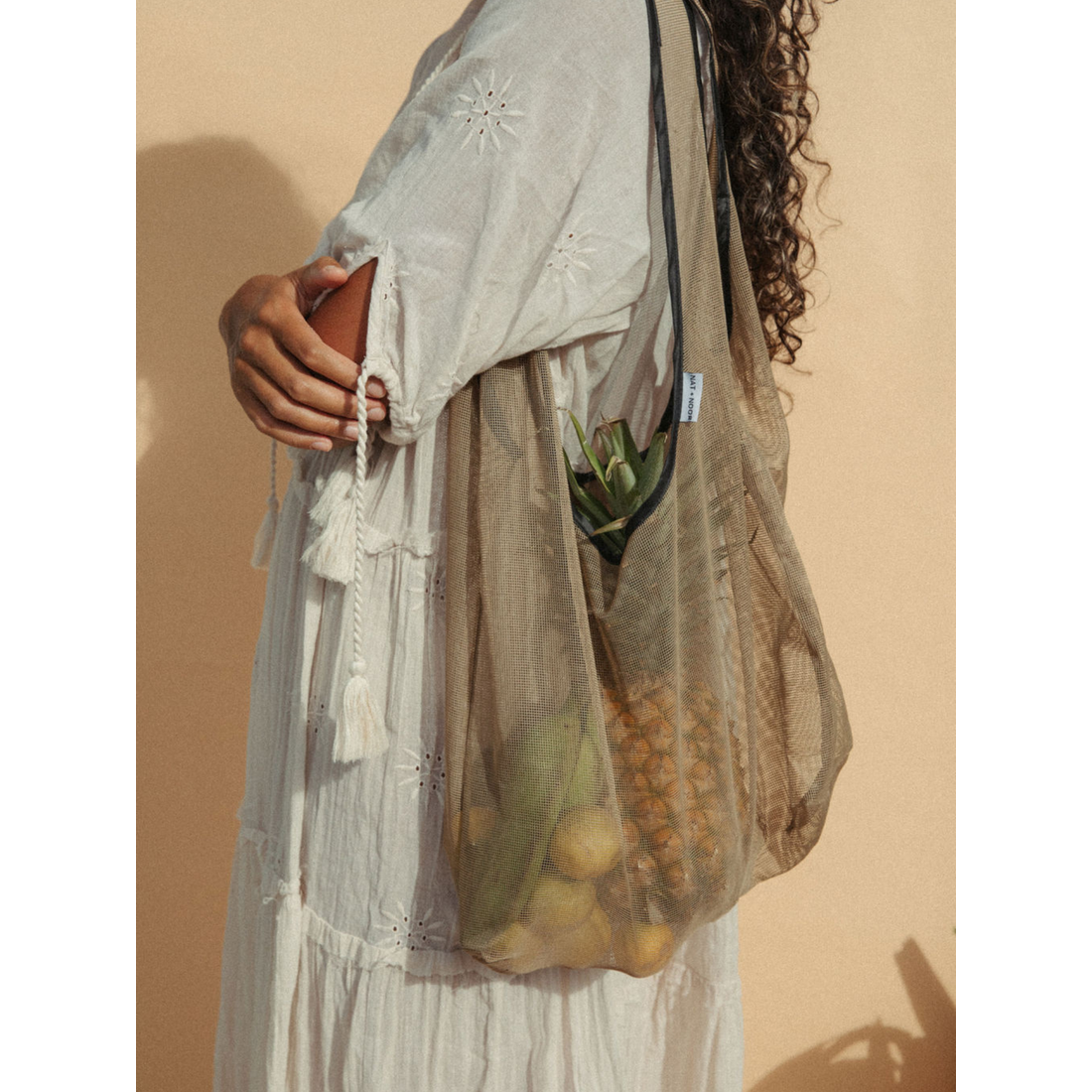 Joan Reusable Mesh Tote Bag In Tan/Black