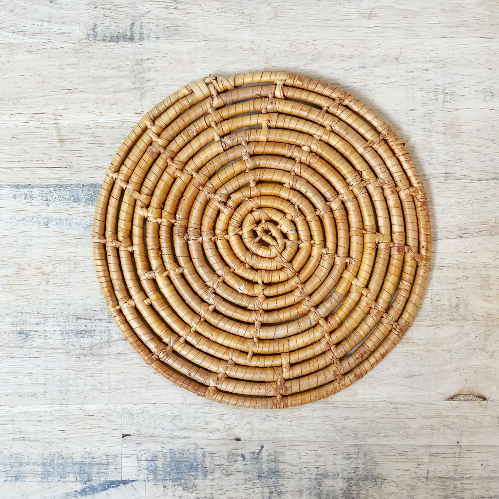 Vintage Woven Straw Trivet – Manitou Candle Co.
