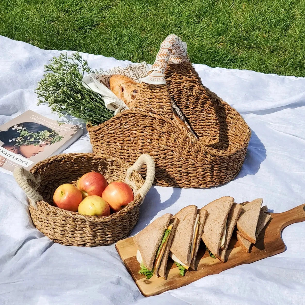 SavarPicnicBasket2.webp