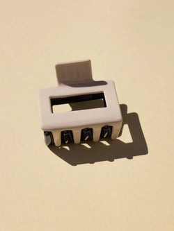 Two Tone Claw In Black + Beige