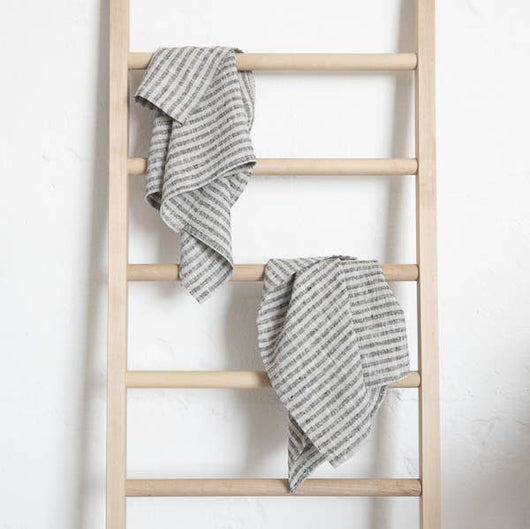 Brittany Hand Towel (in Black / Natural )
